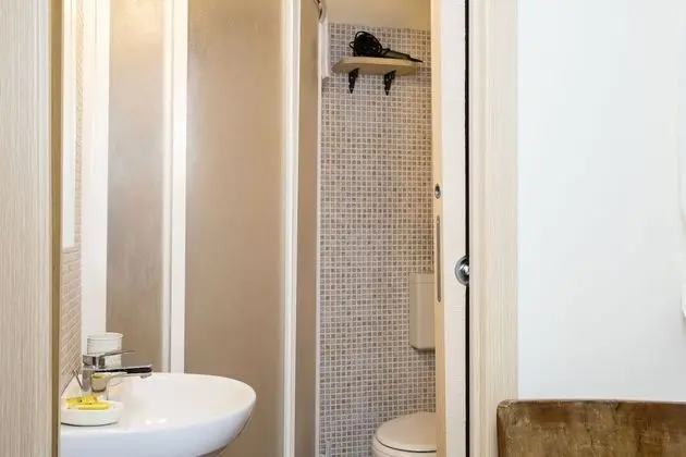 Üç Kişilik Oda (Salice)