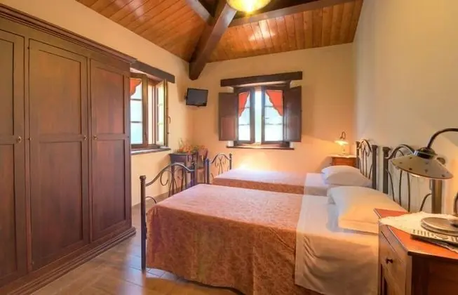 Tek Büyük veya İki Ayrı Yataklı Oda