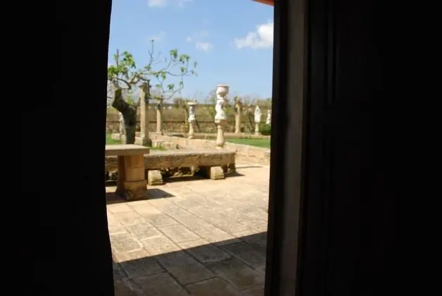 Standard Tek Büyük veya İki Ayrı Yataklı Oda, Bahçe Manzaralı