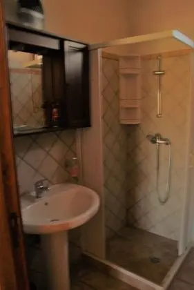 Standard Üç Kişilik Oda, Bahçe Manzaralı