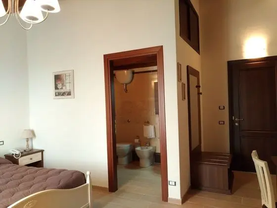 Comfort Tek Büyük Yataklı Oda, Havuz Manzaralı (Oleandro)