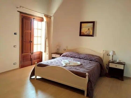 Deluxe Tek Büyük Yataklı Oda, Birden Çok Yatak, Balkon, Deniz Manzaralı (Gelsomino)
