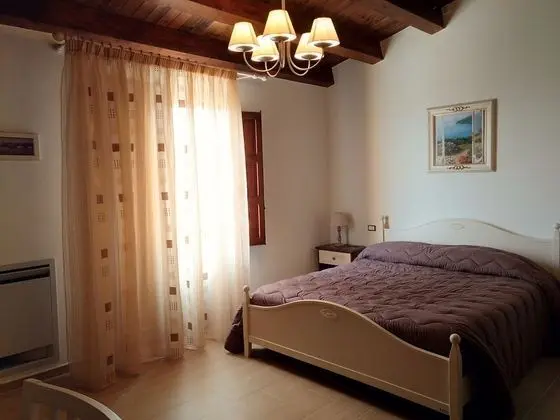 Deluxe Tek Büyük Yataklı Oda, Birden Çok Yatak, Balkon, Deniz Manzaralı (Gelsomino)