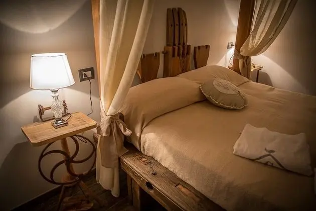 Exclusive Tek Büyük Yataklı Oda