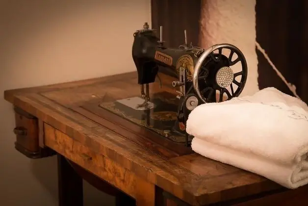 Exclusive Tek Büyük Yataklı Oda