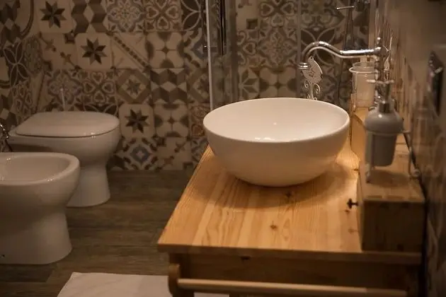 Exclusive Tek Büyük Yataklı Oda