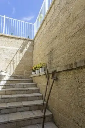 Economy Tek Büyük Yataklı Oda, 1 Büyük (Queen) Boy Yatak (Basement)