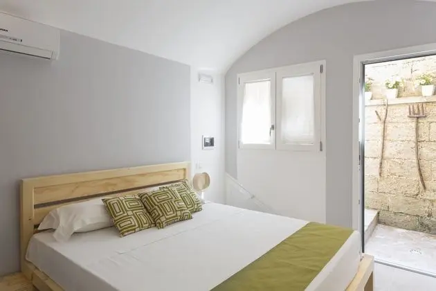 Economy Tek Büyük Yataklı Oda, 1 Büyük (Queen) Boy Yatak (Basement)