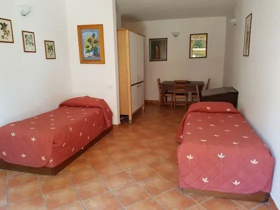 Stüdyo, Zemin Kat