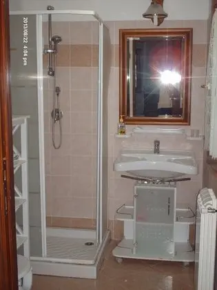 Ev, Veranda, Bahçe Manzaralı