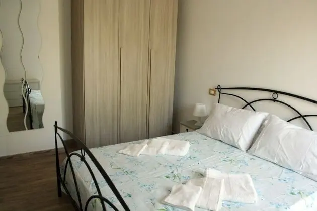 Apart Daire, 1 Çift Kişilik Yatak ve Çekyat