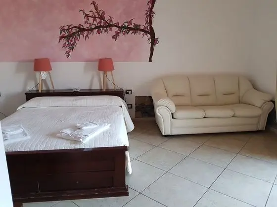 Standard Dört Kişilik Oda, Birden Çok Yatak, Engellilere Uygun, Avlu Manzaralı
