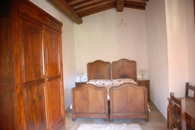 Tek Büyük veya İki Ayrı Yataklı Oda, Tepe Manzaralı