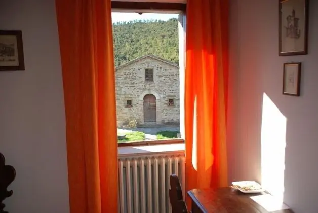 Tek Büyük veya İki Ayrı Yataklı Oda, Tepe Manzaralı