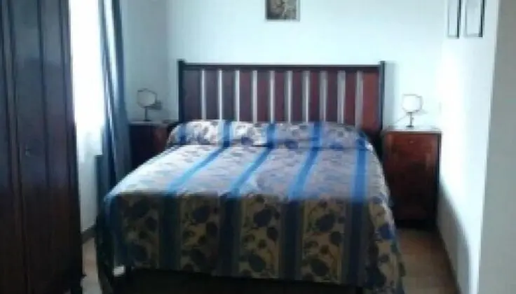 Üç Kişilik Oda, Tepe Manzaralı