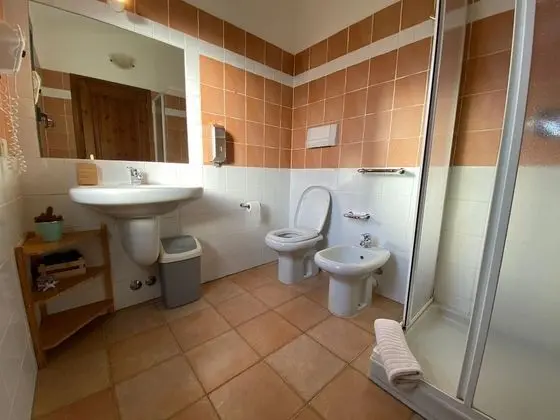 İki Ayrı Yataklı Oda, 2 Tek Kişilik Yatak