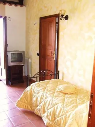 Tek Kişilik Oda, Sigara İçilmez, Deniz Manzaralı