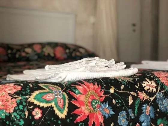 Stüdyo, Havuz Manzaralı