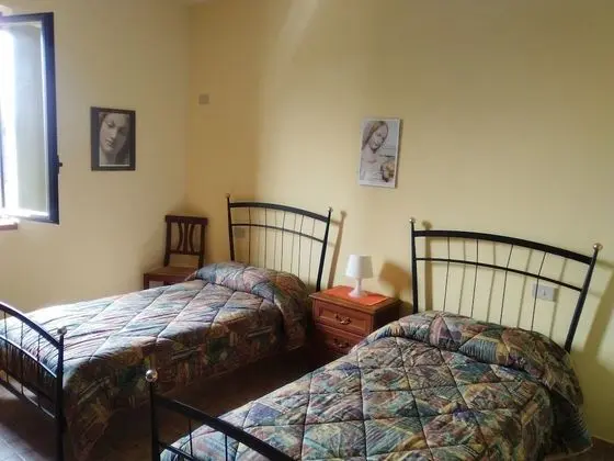 Tek Büyük veya İki Ayrı Yataklı Oda