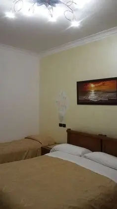 Economy Tek Büyük veya İki Ayrı Yataklı Oda