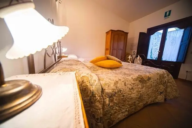 Basic Üç Kişilik Oda, Birden Çok Yatak, Sigara İçilmez