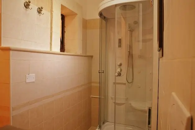 Dört Kişilik Oda, Buzdolabı, Bahçe Manzaralı