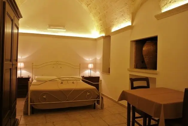 Tek Büyük Yataklı Oda, Buzdolabı, Bahçe Manzaralı