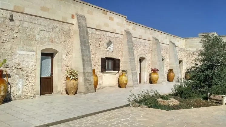 Üç Kişilik Oda, Buzdolabı, Bahçe Manzaralı