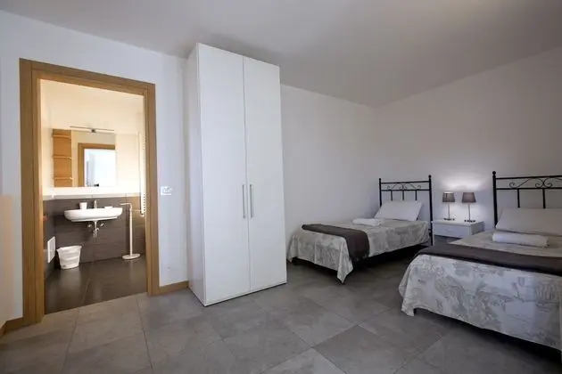 Stüdyo, Bahçe Manzaralı