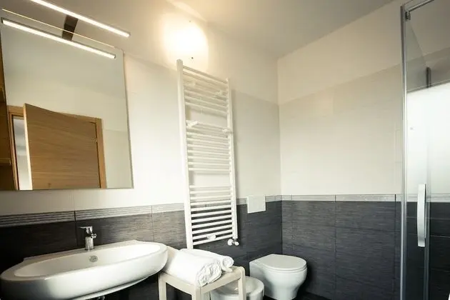 Stüdyo, Bahçe Manzaralı