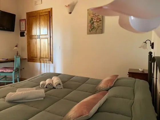 Comfort Tek Büyük Yataklı Oda (Violetta)