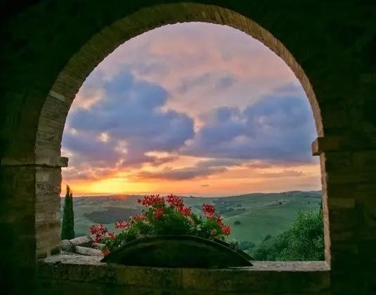 Panoramic Apart Daire, 2 Yatak Odası, Tepe Manzaralı (Rondini)