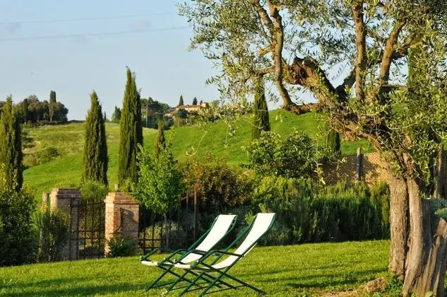 Panoramic Apart Daire, 2 Yatak Odası, Tepe Manzaralı (Rondini)