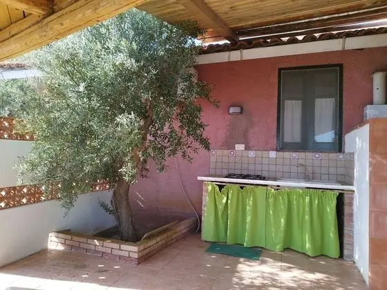 Basic Üç Kişilik Oda, 1 Yatak Odası, Bahçe Manzaralı, Denize Bakan