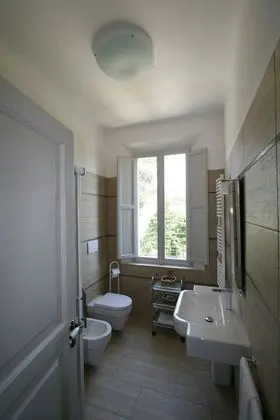 Tek Büyük veya İki Ayrı Yataklı Oda, Bahçe Manzaralı