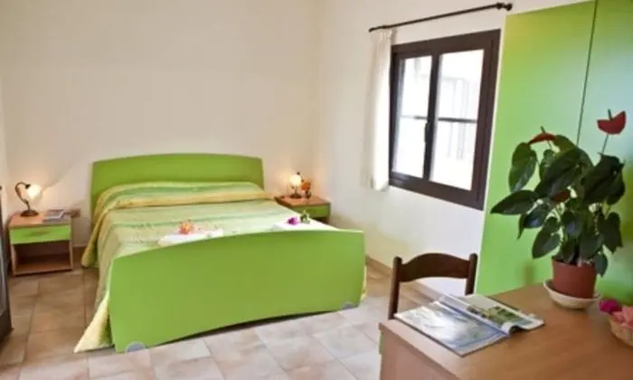 Comfort Tek Büyük veya İki Ayrı Yataklı Oda