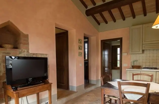 Apart Daire, 2 Yatak Odası, Havuz Manzaralı (Il Pollaio)