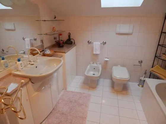 Tek Büyük Yataklı Oda, 1 Büyük (Queen) Boy Yatak, Ortak Banyo
