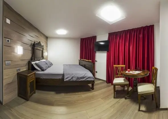 Tek Büyük Yataklı Oda (Evelina)