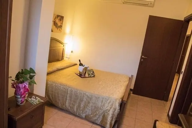 Tek Büyük Yataklı Oda