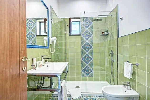 Deluxe Tek Büyük veya İki Ayrı Yataklı Oda, 1 Yatak Odası, Okyanus Manzaralı