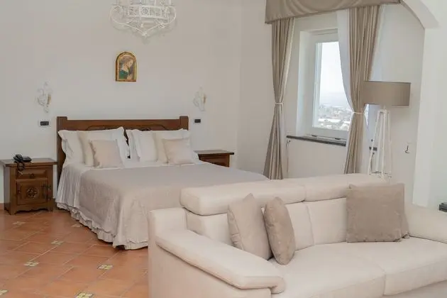Standard Üç Kişilik Oda