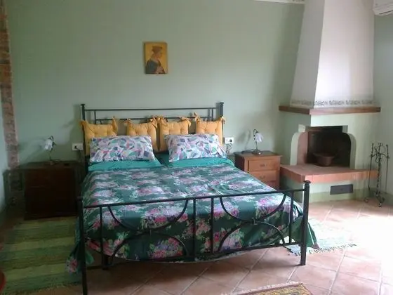 Tek Büyük Yataklı Oda