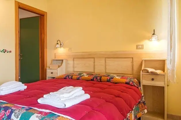 Classic Tek Büyük Yataklı Oda, Kısmi Deniz Manzaralı