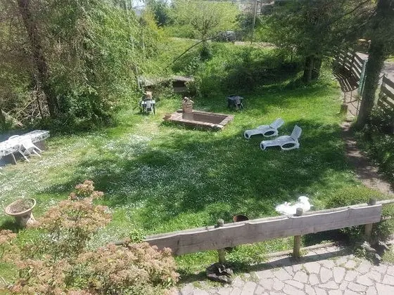 Stüdyo, Bahçe Manzaralı