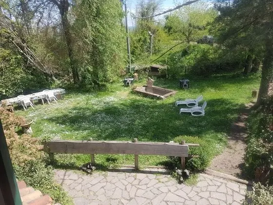 Stüdyo, Bahçe Manzaralı