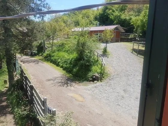 Stüdyo, Bahçe Manzaralı