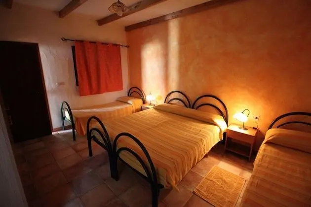 Dört Kişilik Oda, Bahçe Manzaralı