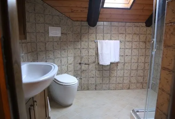 Tek Büyük Yataklı Oda, 2 Tek Kişilik Yatak, Dağ Manzaralı