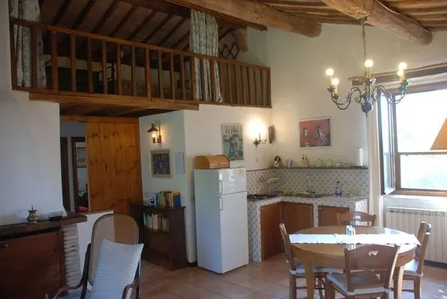 Standard Apart Daire, 3 Yatak Odası, Şömine, Bahçe Manzaralı